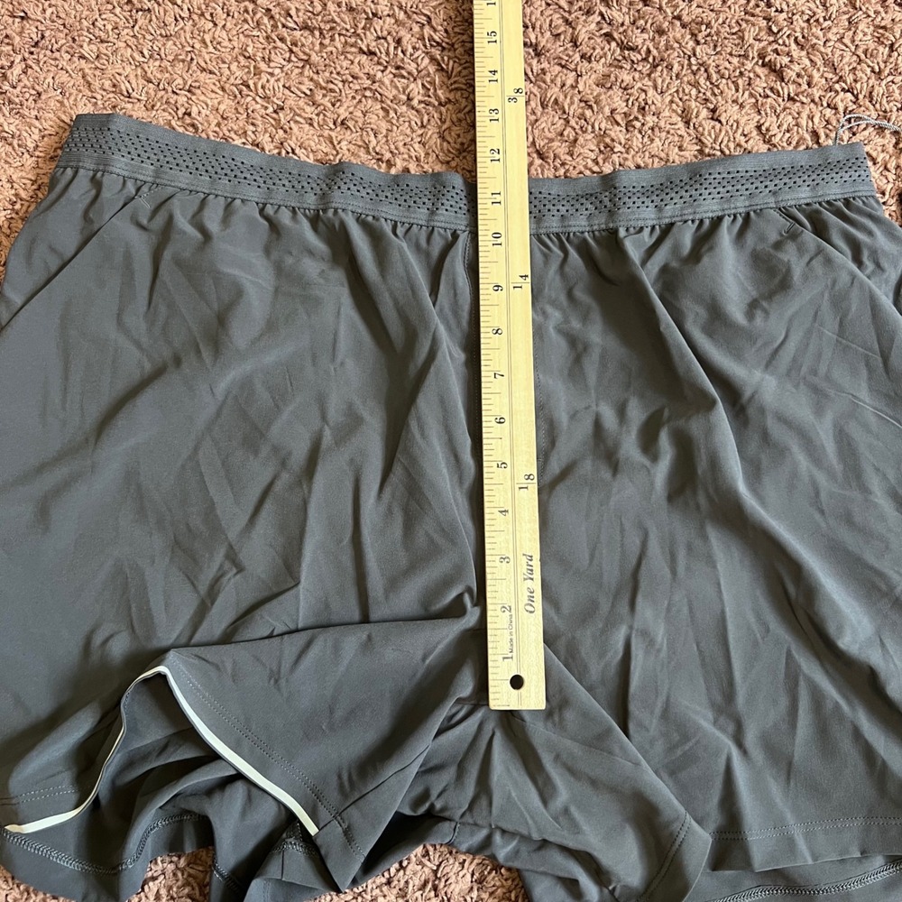 VRST Mens Velocity Run Shorts 5" Inseam Gray Size XL MAX100420 NWT - Picture 10 of 13